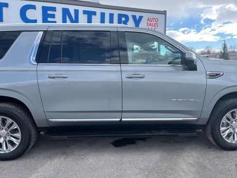 Used 2025 GMC Yukon XL Denali AWD/4WD image 13