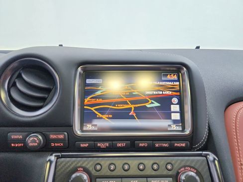 Used 2015 Nissan GT-R Premium AWD/4WD image 27