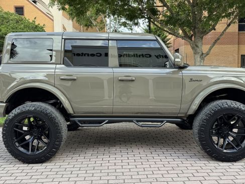 Used 2025 Ford Bronco Outer Banks image 7
