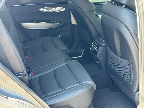 New 2026 Genesis GV70 2.5T Select AWD/4WD image 17