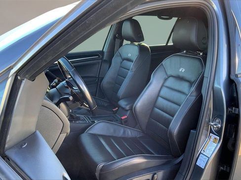 Used 2019 Volkswagen Golf R 4-Door image 24
