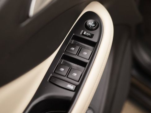 Used 2017 Buick Envision Essence image 23