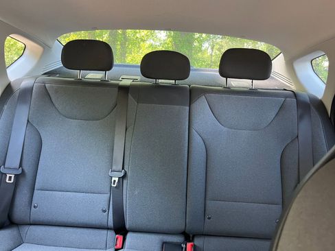 Used 2025 Kia K4 LXS image 37