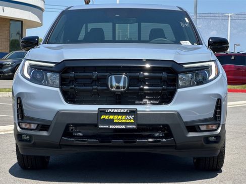 New 2025 Honda Ridgeline Black Edition image 9