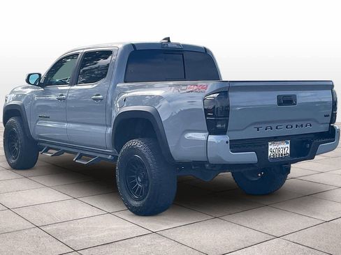 Used 2020 Toyota Tacoma TRD Off-Road w/ TRD Premium Off Road Package image 14