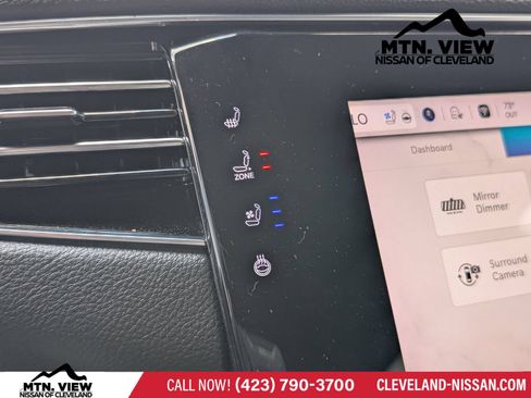 Used 2023 Jeep Wagoneer Series III w/ Convenience Group I AWD/4WD image 17