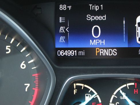 Used 2017 Ford Escape Titanium AWD/4WD image 14