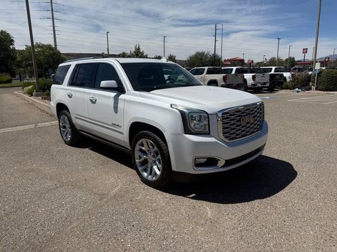 Used 2018 GMC Yukon Denali w/ Denali Ultimate Package AWD/4WD image 3