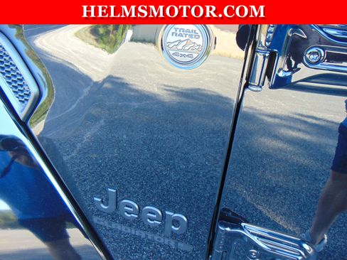 New 2025 Jeep Gladiator Sport image 21