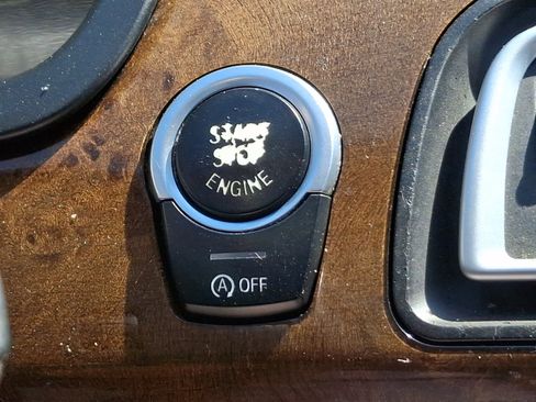 Used 2013 BMW 740Li RWD image 25