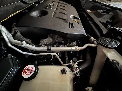 Used 2020 Toyota C-HR Limited image 54