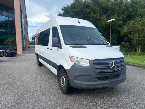 Used 2025 Mercedes-Benz Sprinter 2500 image 10