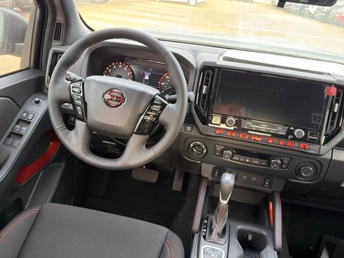 New 2026 Nissan Frontier PRO-4X w/ Pro-4x Convenience Package image 17