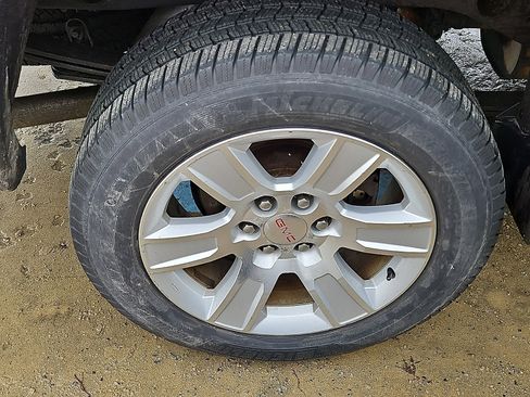 Used 2014 GMC Sierra 1500 SLE w/ SLE Preferred Package image 9