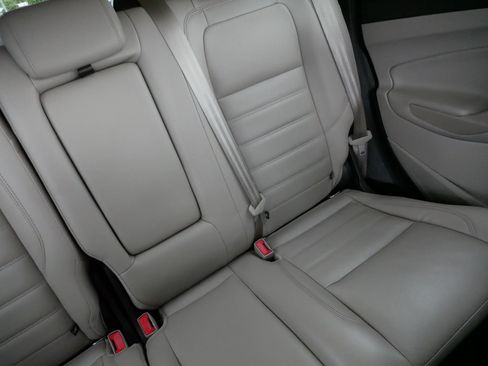 Used 2017 Ford Escape Titanium AWD/4WD image 14