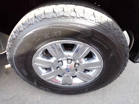 Used 2010 Ford F150 Lariat image 11