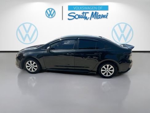 Used 2022 Toyota Corolla LE FWD image 4
