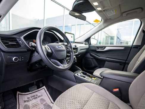 Used 2022 Ford Escape SE AWD/4WD image 4
