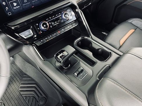 Used 2025 GMC Sierra 1500 AT4 w/ AT4 Premium Package image 31