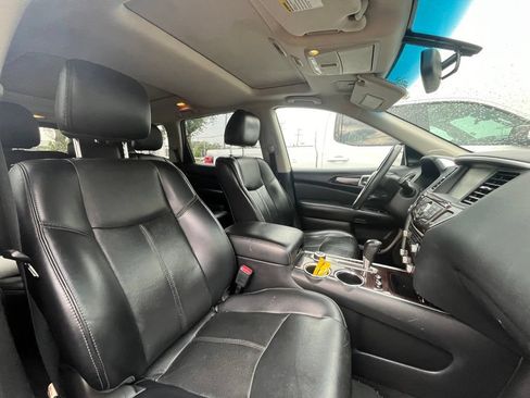 Used 2015 Nissan Pathfinder Platinum w/ Cargo Package FWD image 5