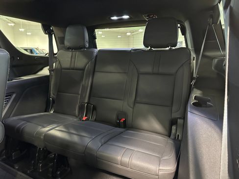 Used 2023 Chevrolet Tahoe RST w/ Luxury Package AWD/4WD image 38