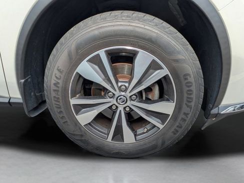 Used 2019 Nissan Murano SV w/ Premium Package AWD/4WD image 8