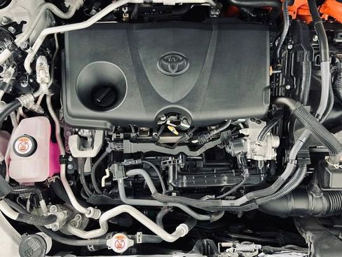 Used 2025 Toyota RAV4 SE AWD/4WD image 8