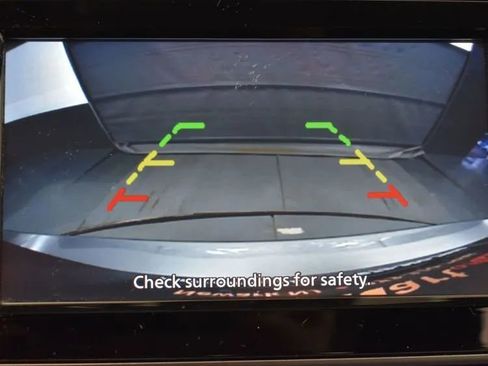 Used 2024 Nissan Versa SV image 31