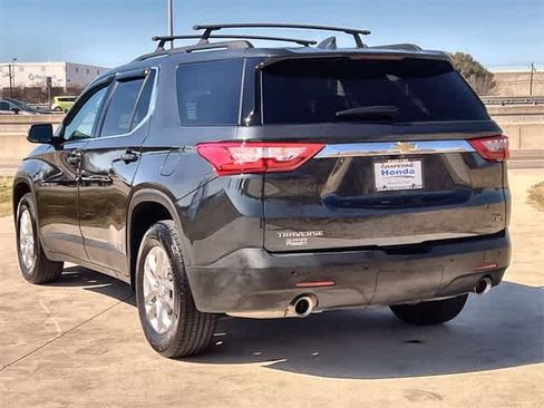 Used 2021 Chevrolet Traverse LT image 5