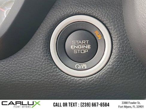 Used 2024 RAM 1500 Laramie AWD/4WD image 32