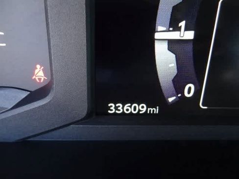 Used 2024 Toyota Tacoma SR image 19