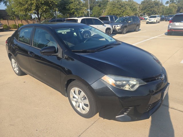 Used 2016 Toyota Corolla LE FWD image 1