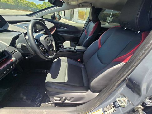 Used 2026 Toyota Prius Plug-In Hybrid FWD image 21