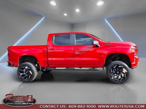 Used 2021 Chevrolet Silverado 1500 RST AWD/4WD image 2