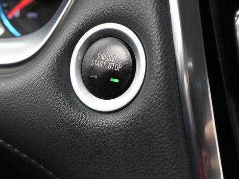 Used 2018 Chevrolet Traverse LT image 27