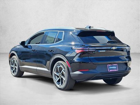 New 2026 Chevrolet Equinox EV LT image 9