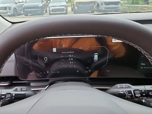 New 2027 Kia Carnival SX FWD image 34