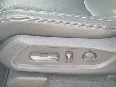 Used 2023 Honda Pilot Touring image 27