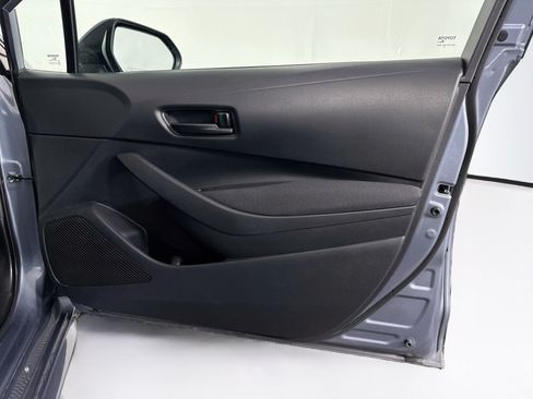 Used 2025 Toyota Corolla LE FWD image 30