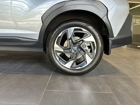 Used 2024 Subaru Crosstrek 2.5i Limited AWD/4WD image 39