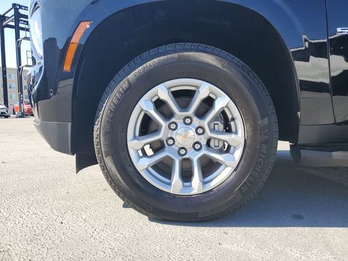 New 2026 Chevrolet Suburban LT w/ Comfort Package image 7