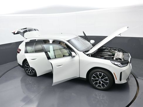 New 2026 BMW X3 xDrive30i w/ Convenience Package AWD/4WD image 36