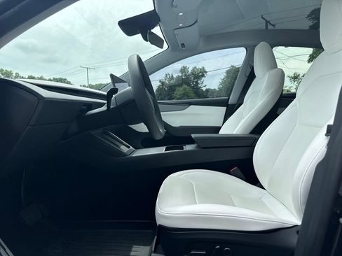 Used 2026 Tesla Model Y Long Range AWD/4WD image 13