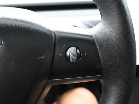 Used 2023 Tesla Model 3 Standard Range RWD image 22