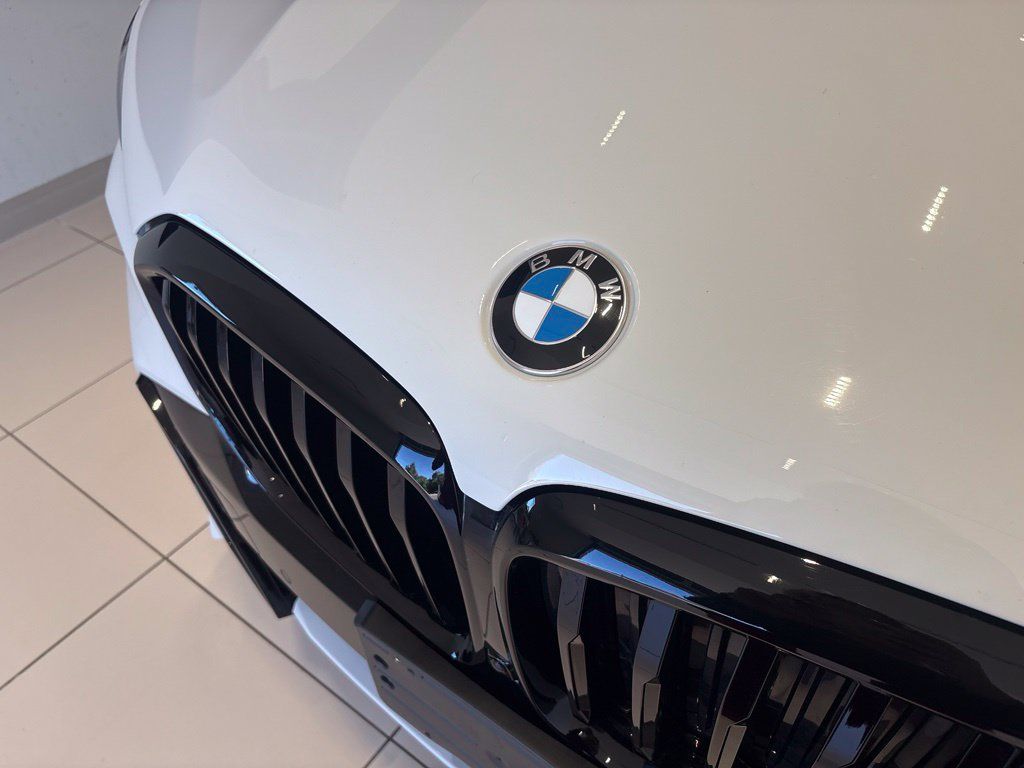 Used 2024 BMW X5 xDrive40i w/ M Sport Package AWD/4WD image 10