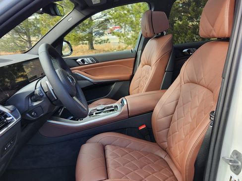 New 2026 BMW X5 xDrive50e AWD/4WD image 10