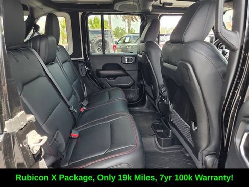 Used 2025 Jeep Wrangler Unlimited Rubicon AWD/4WD image 18