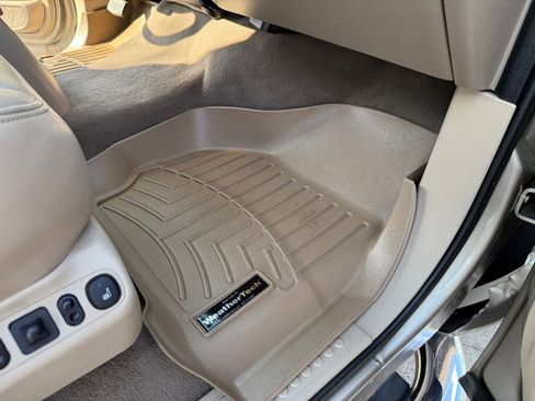 Used 2002 Ford F350 2WD Crew Cab DRW Super Duty image 26