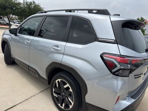 Certified 2025 Subaru Forester Limited AWD/4WD image 4