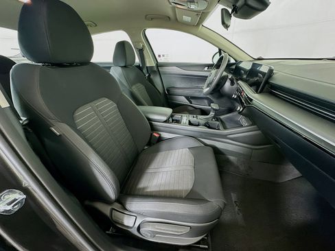 Used 2025 Kia K5 LXS FWD image 31